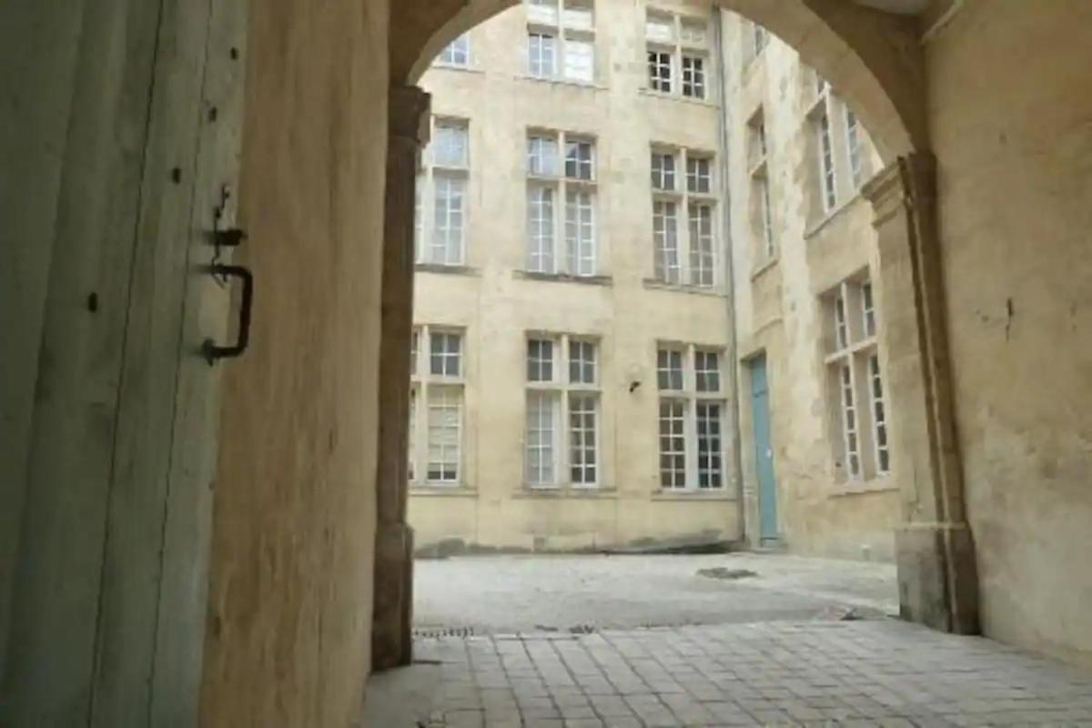 Les Trois Chandeliers Un Petit Paradis En Plein Centre Ville Burdeos Exterior foto