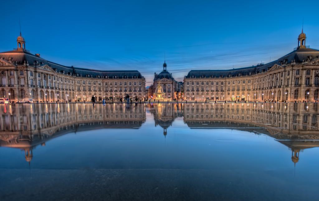 Les Trois Chandeliers Un Petit Paradis En Plein Centre Ville Burdeos Exterior foto